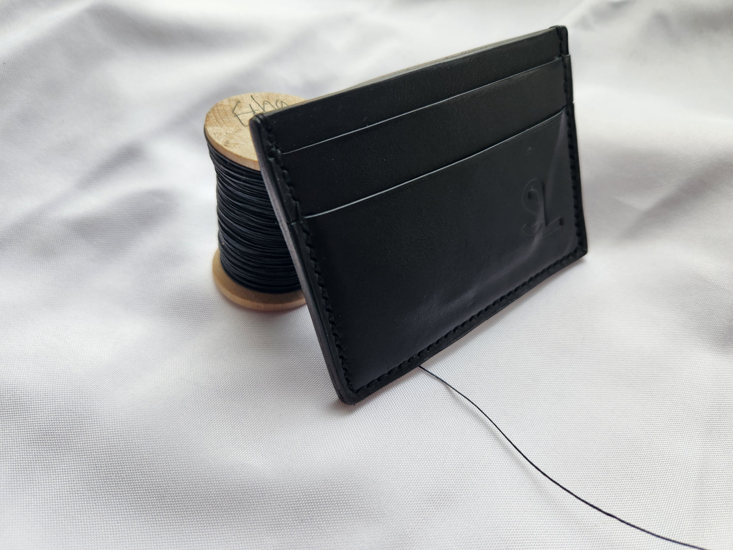 The Benchmark - Minimal Card Wallet